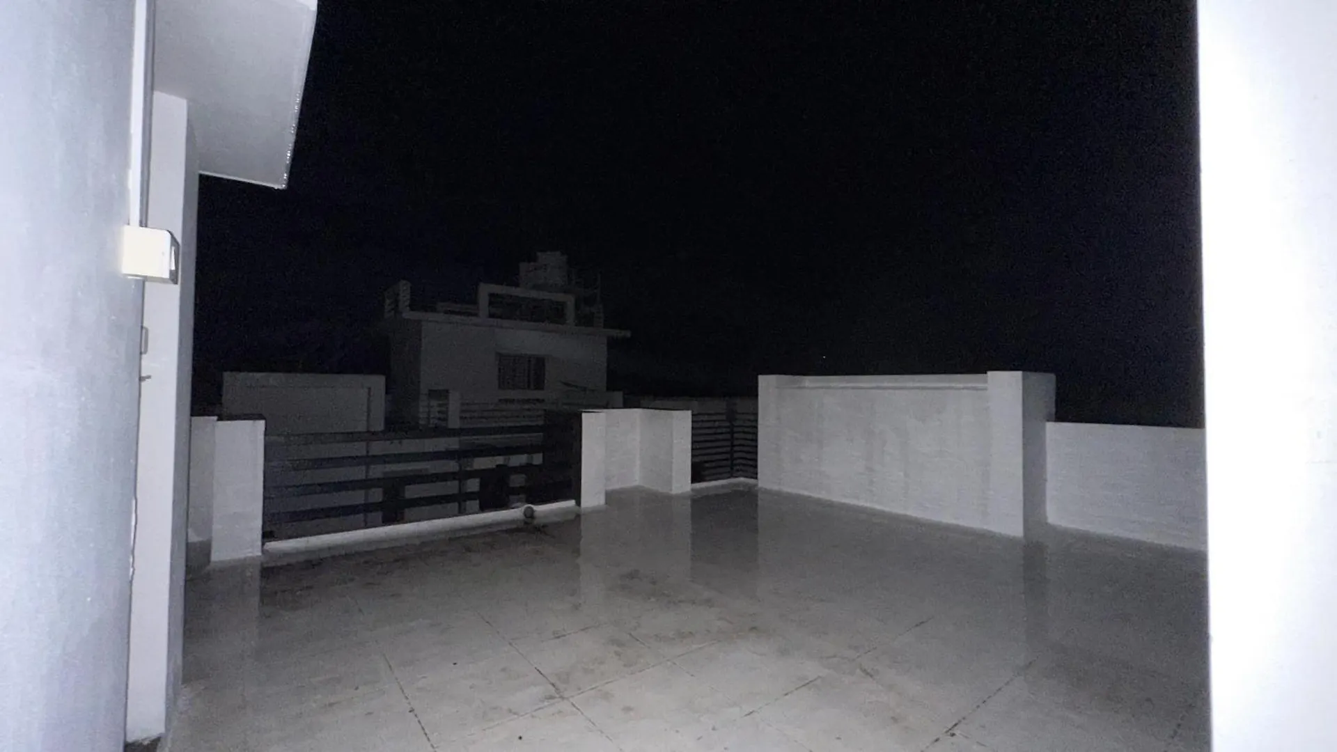 Alchemist Villa-Kazhakootam Thiruvananthapuram Privatunterkunft